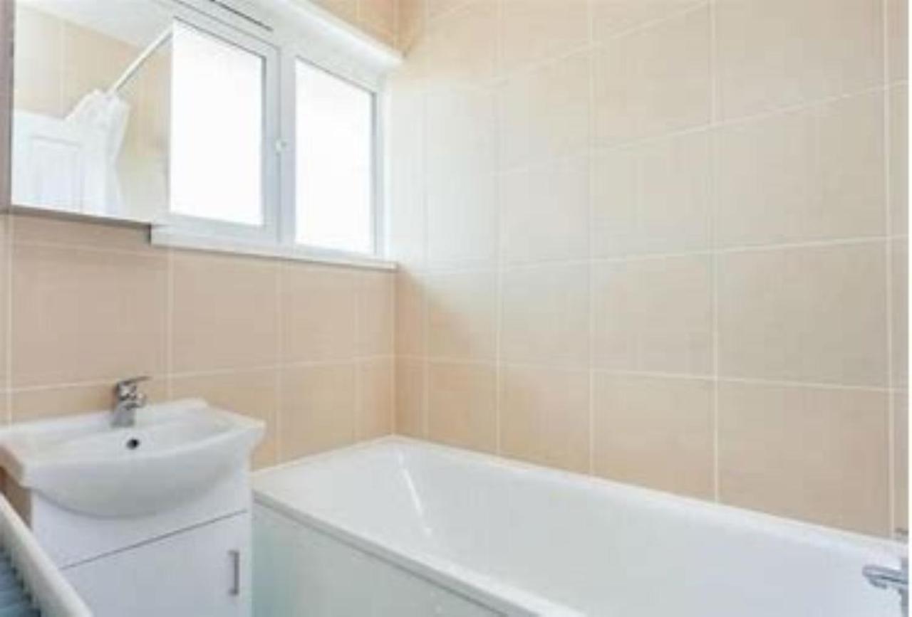 Hemel Short Stay Hemel Hempstead Buitenkant foto