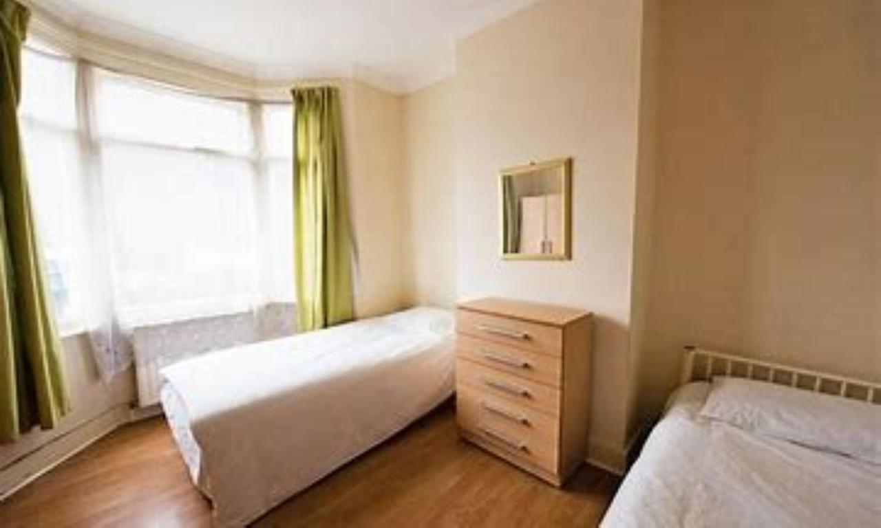 Hemel Short Stay Hemel Hempstead Buitenkant foto